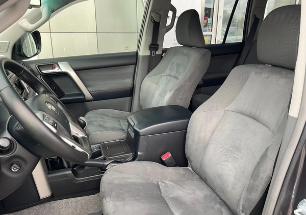 Toyota Land Cruiser cena 124900 przebieg: 148955, rok produkcji 2011 z Rzeszów małe 137